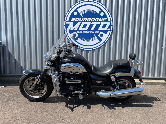 TRIUMPH Rocket III Classic 4