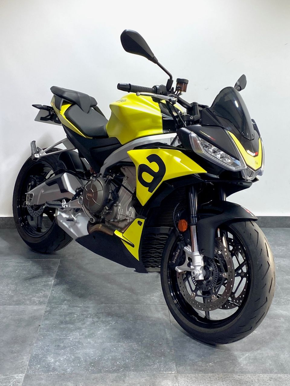 APRILIA TUONO 660 4