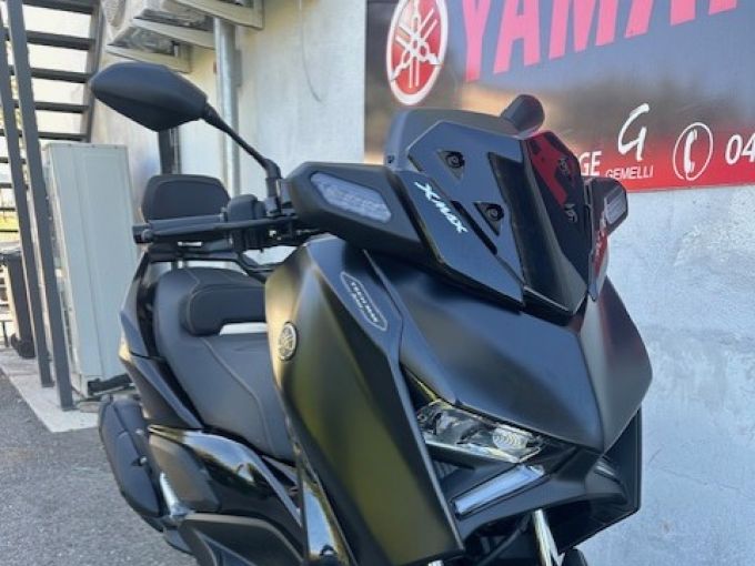 YAMAHA XMAX 125 TECH MAX 4