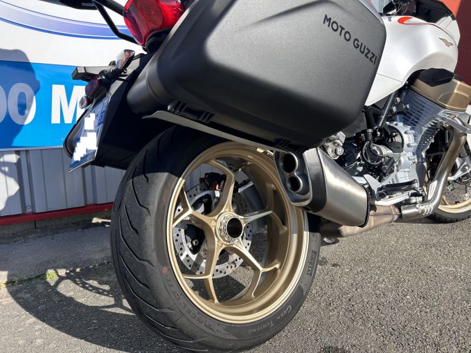 MOTO GUZZI V100  MANDELLO 4