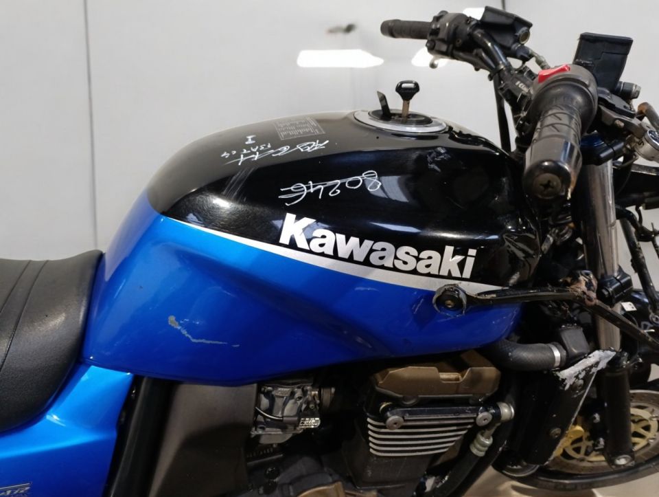 KAWASAKI ZRX 4