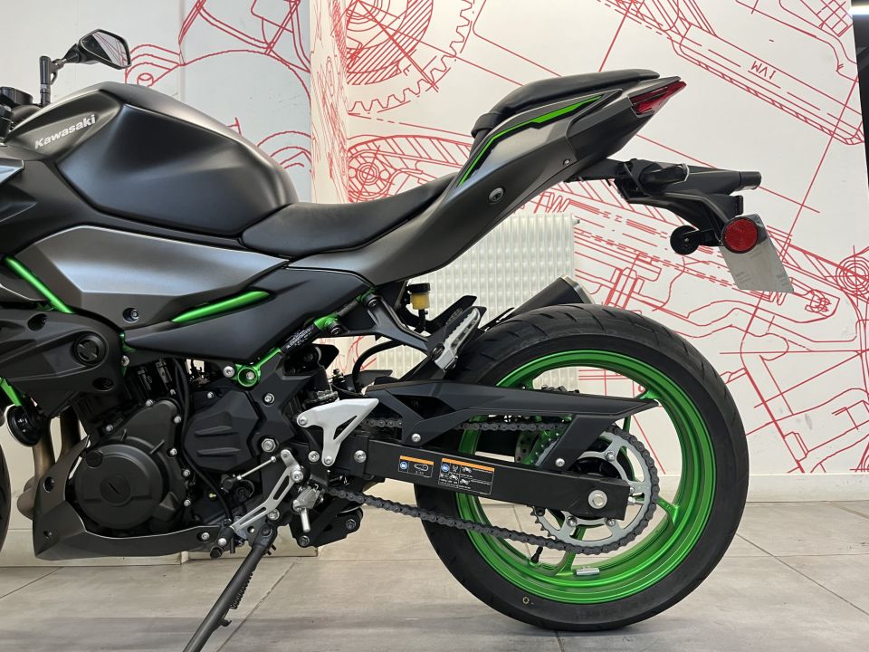 KAWASAKI Z 500 SE 4