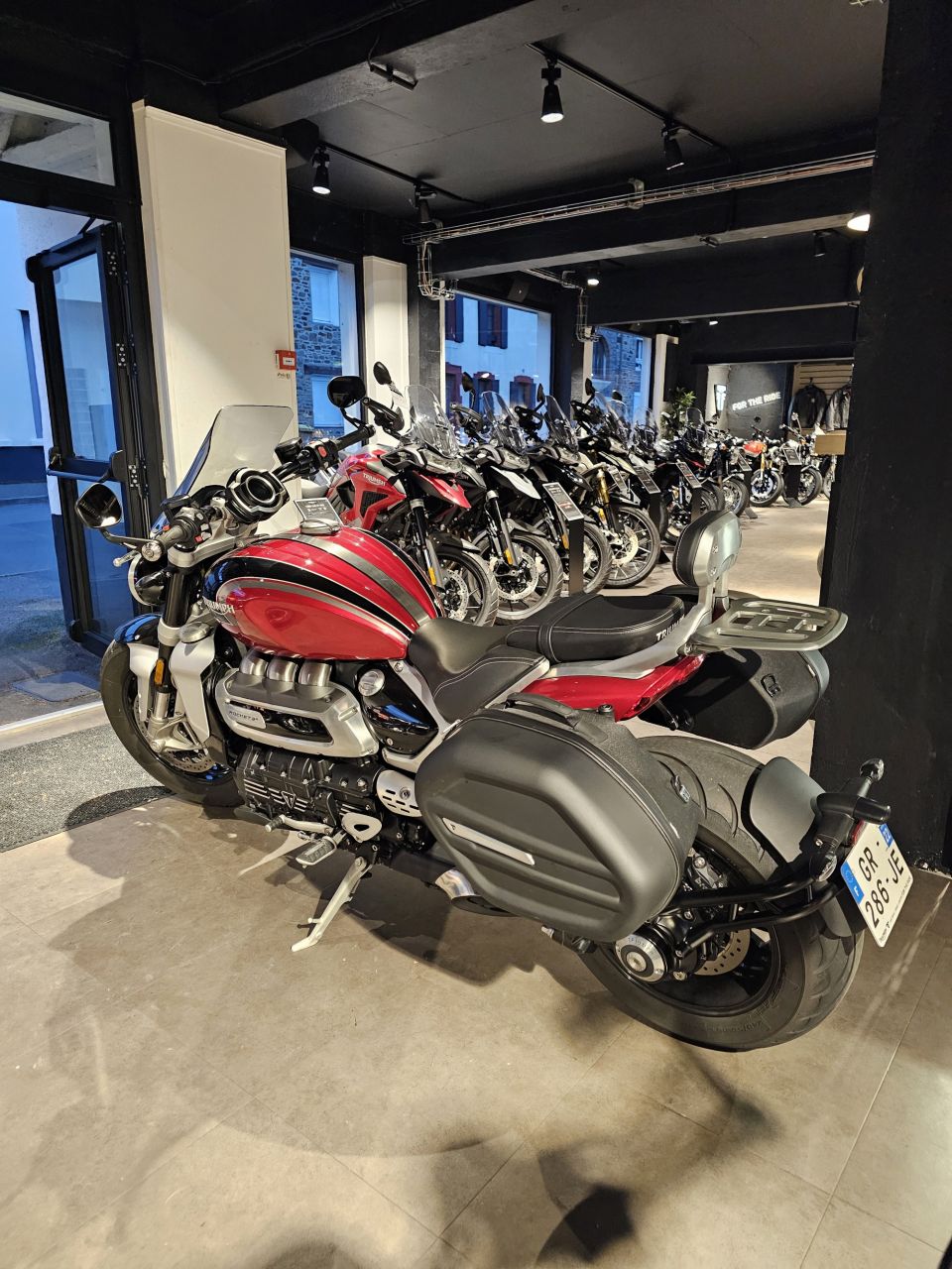 TRIUMPH ROCKET 3 R 4