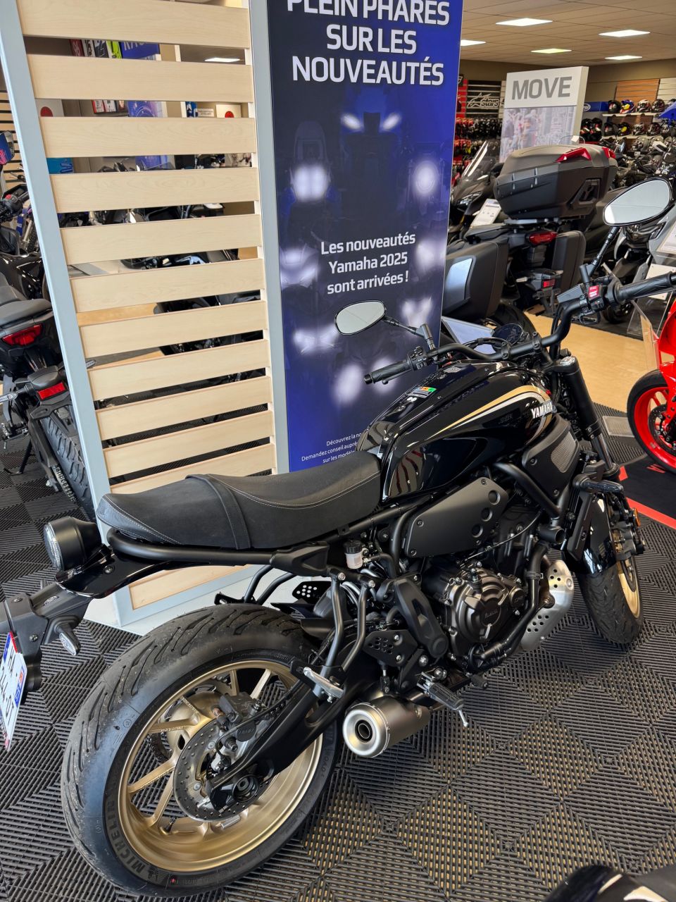 YAMAHA XSR 700 4