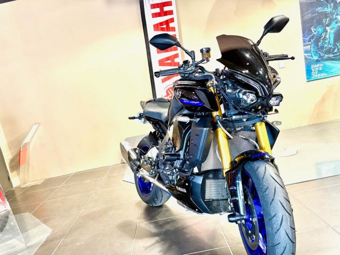 YAMAHA MT-10 SP 4