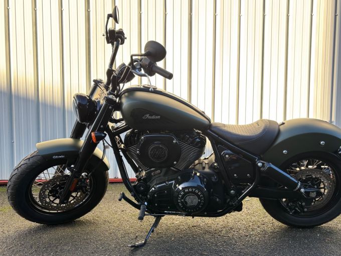 INDIAN CHIEF BOBBER DARK HORSE 4