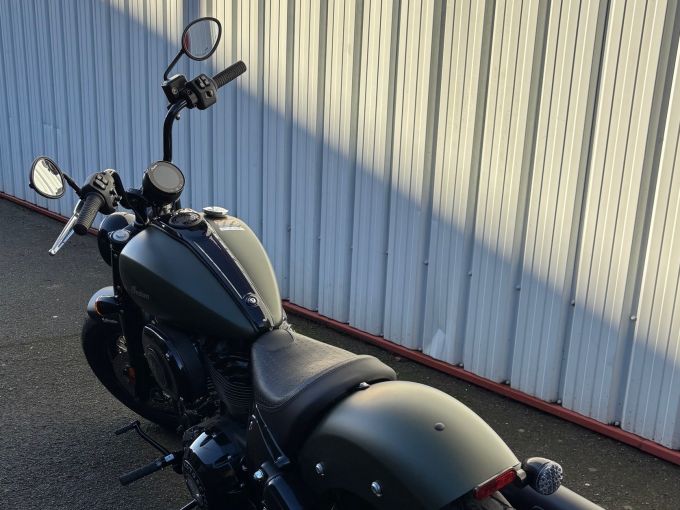 INDIAN CHIEF BOBBER DARK HORSE 4