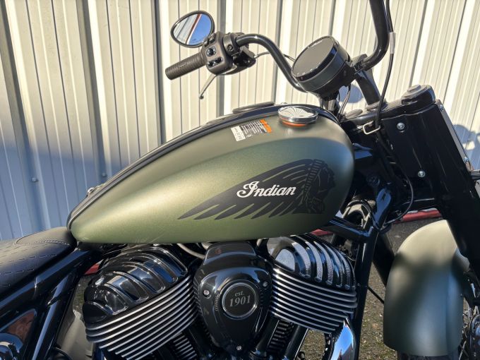 INDIAN CHIEF BOBBER DARK HORSE 4