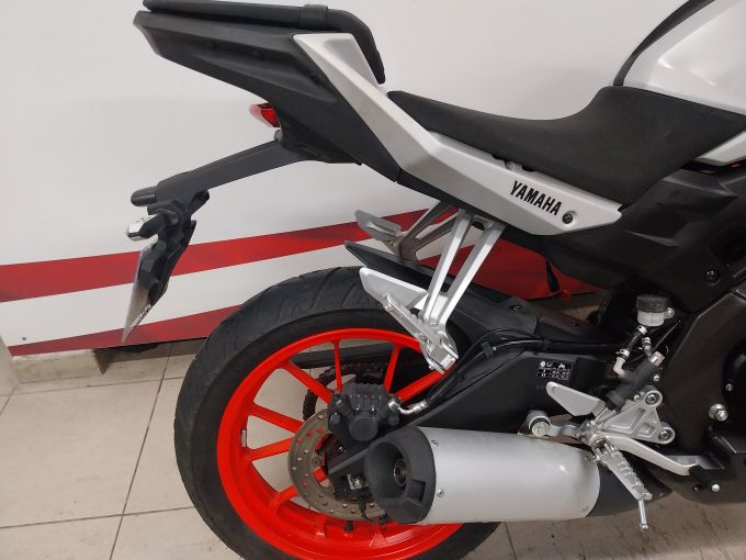 YAMAHA MT 125 4