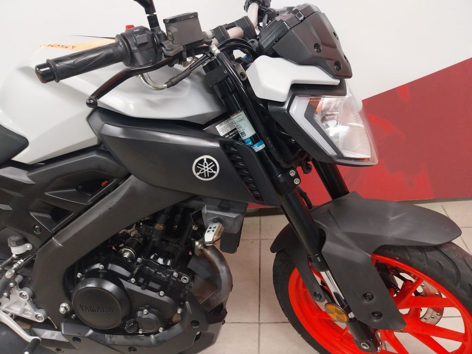 YAMAHA MT 125 4