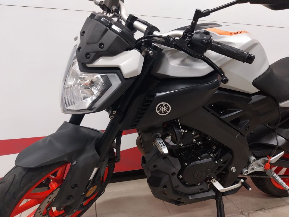 YAMAHA MT 125 4