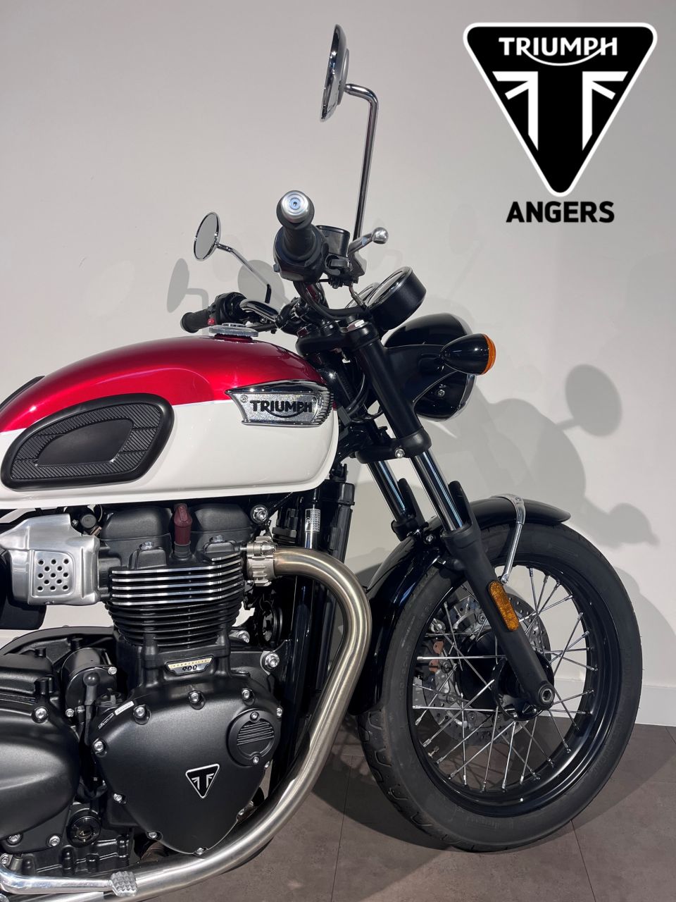 TRIUMPH Bonneville T100 4