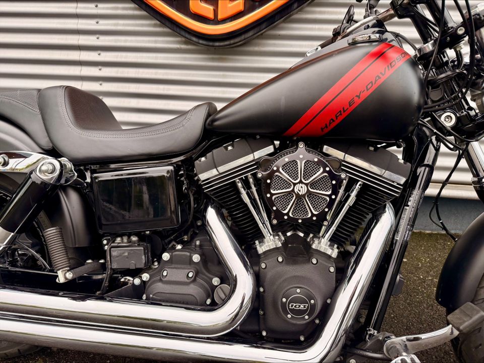 HARLEY-DAVIDSON DYNA FAT BOB 1690 4