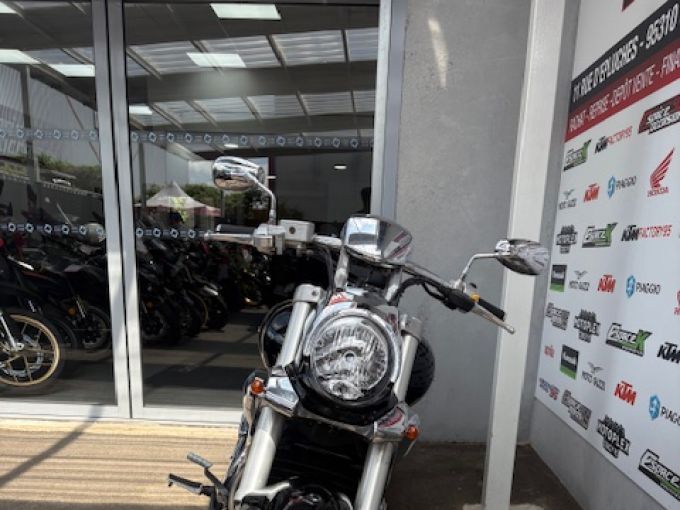 SUZUKI VZR 1800 INTRUDER 4