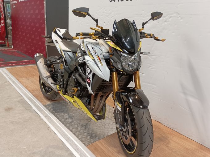 SUZUKI GSX-S 750 4