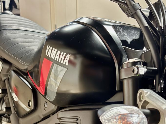 YAMAHA XSR 125 4