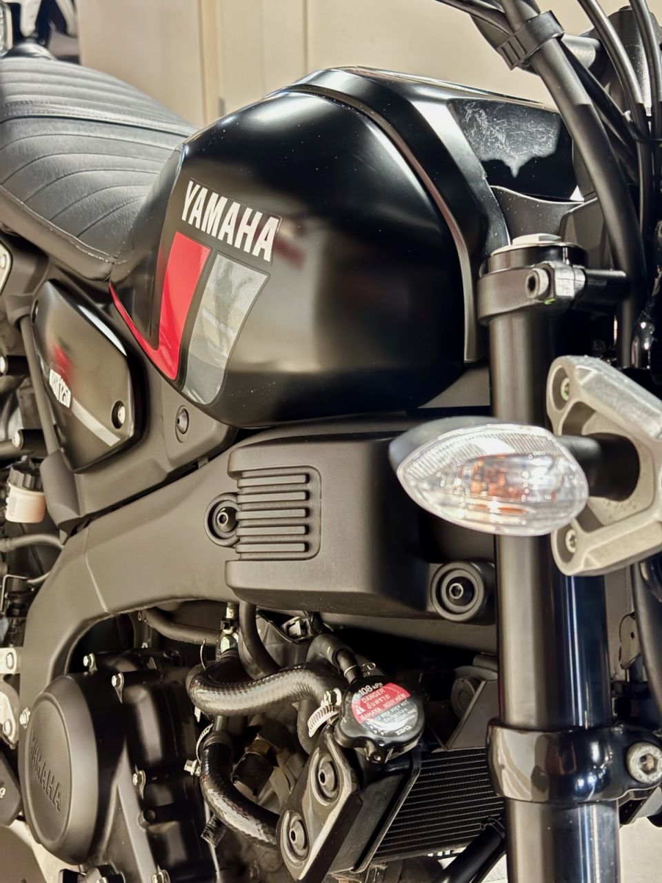 YAMAHA XSR 125 4