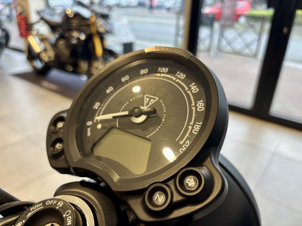 TRIUMPH SCRAMBLER 900 4
