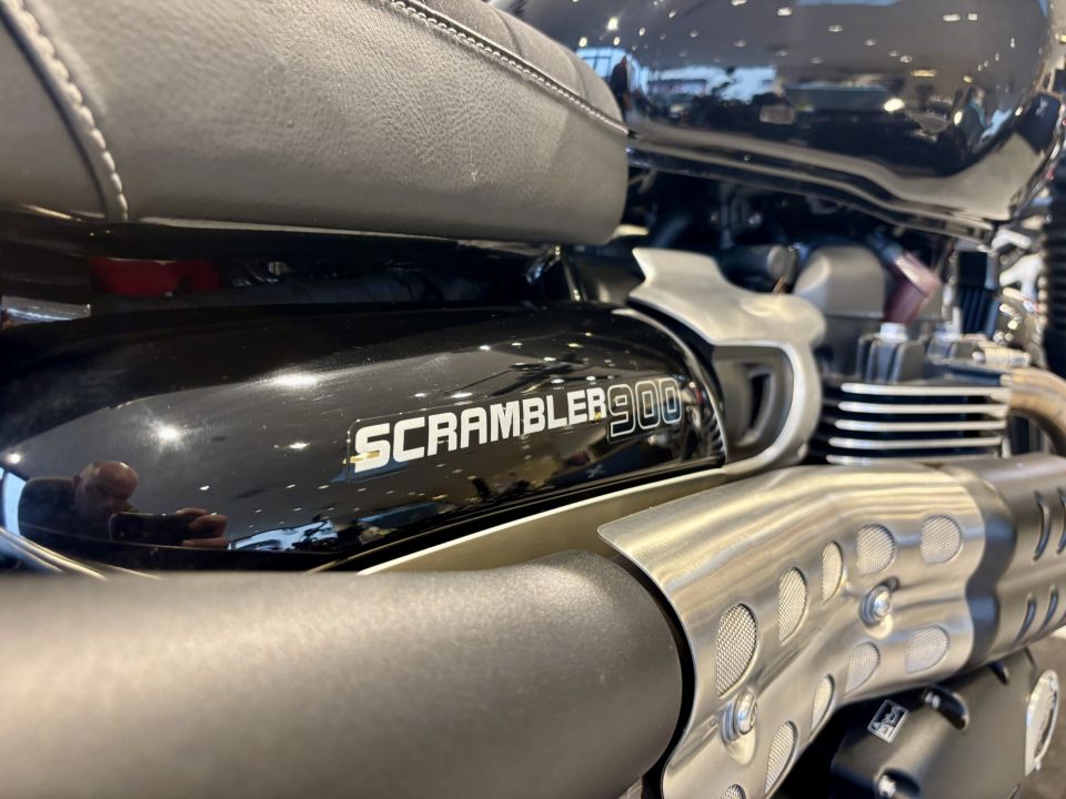TRIUMPH SCRAMBLER 900 4