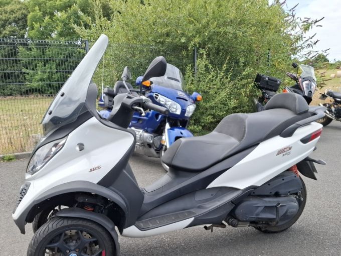 PIAGGIO MP3 350 ABS/ASR 4