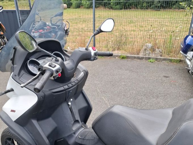 PIAGGIO MP3 350 ABS/ASR 4