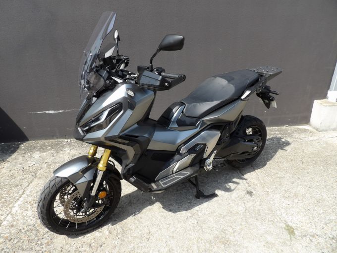 HONDA X-ADV 4