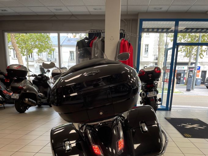 MOTO GUZZI CALIFORNIA 4
