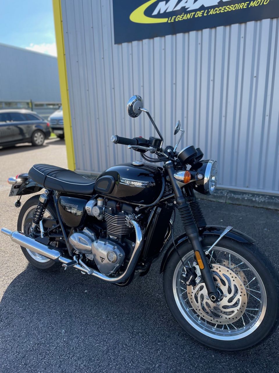 TRIUMPH BONNEVILLE T120 1200 4
