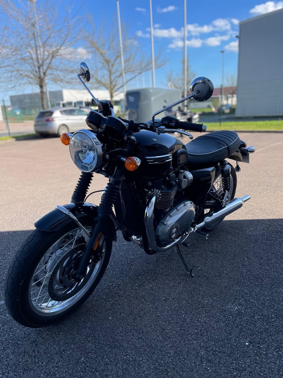 TRIUMPH BONNEVILLE T120 1200 4
