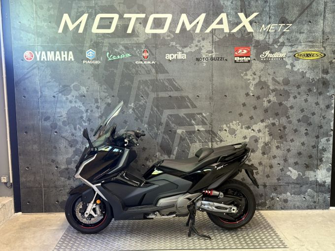 KYMCO AK 550 4