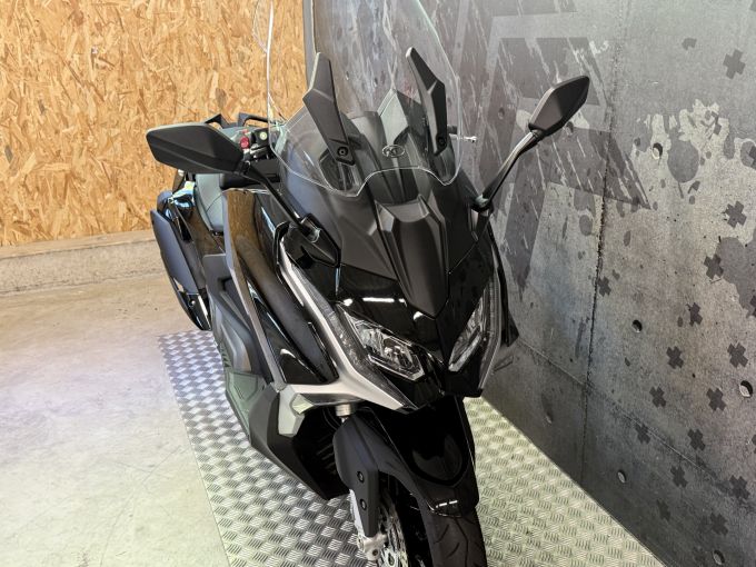 KYMCO AK 550 4