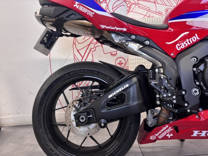 HONDA CBR 600 RR 4