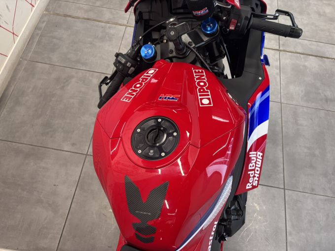 HONDA CBR 600 RR 4
