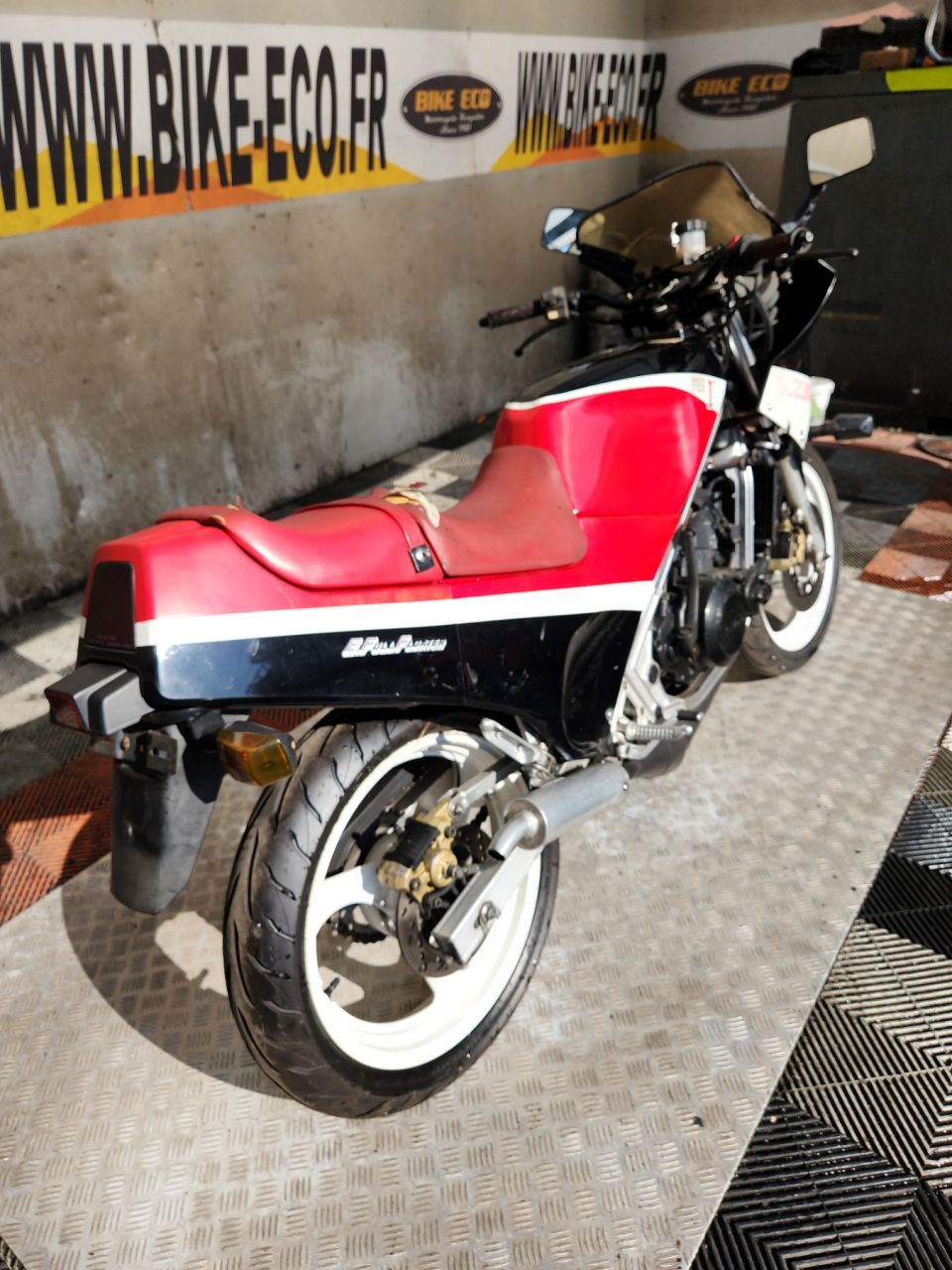SUZUKI RG GAMMA 250 4