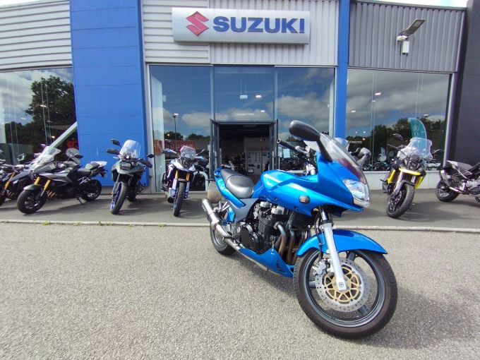 KAWASAKI ZR-7 S 4