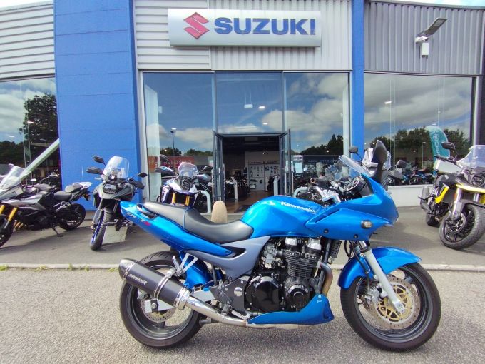 KAWASAKI ZR-7 S 4