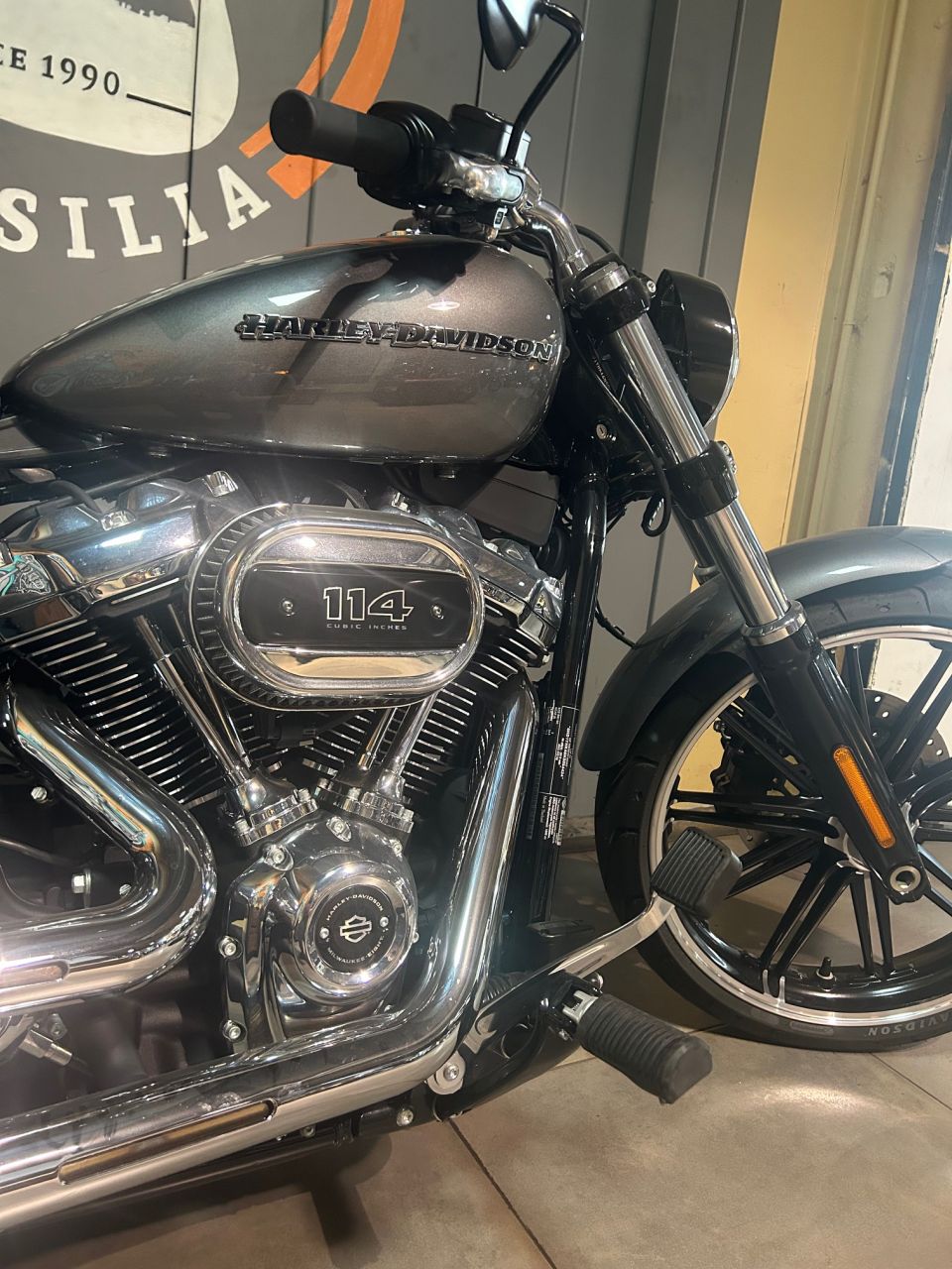 HARLEY-DAVIDSON SOFTAIL BREAKOUT 1868 4