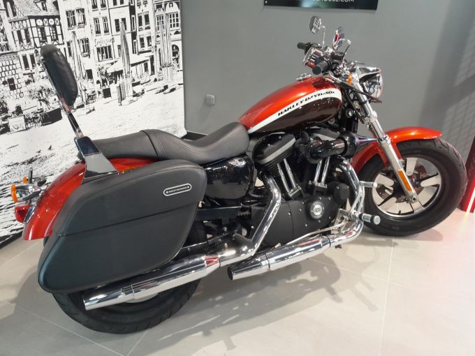 HARLEY-DAVIDSON SPORTSTER CUSTOM 1200 CA 4