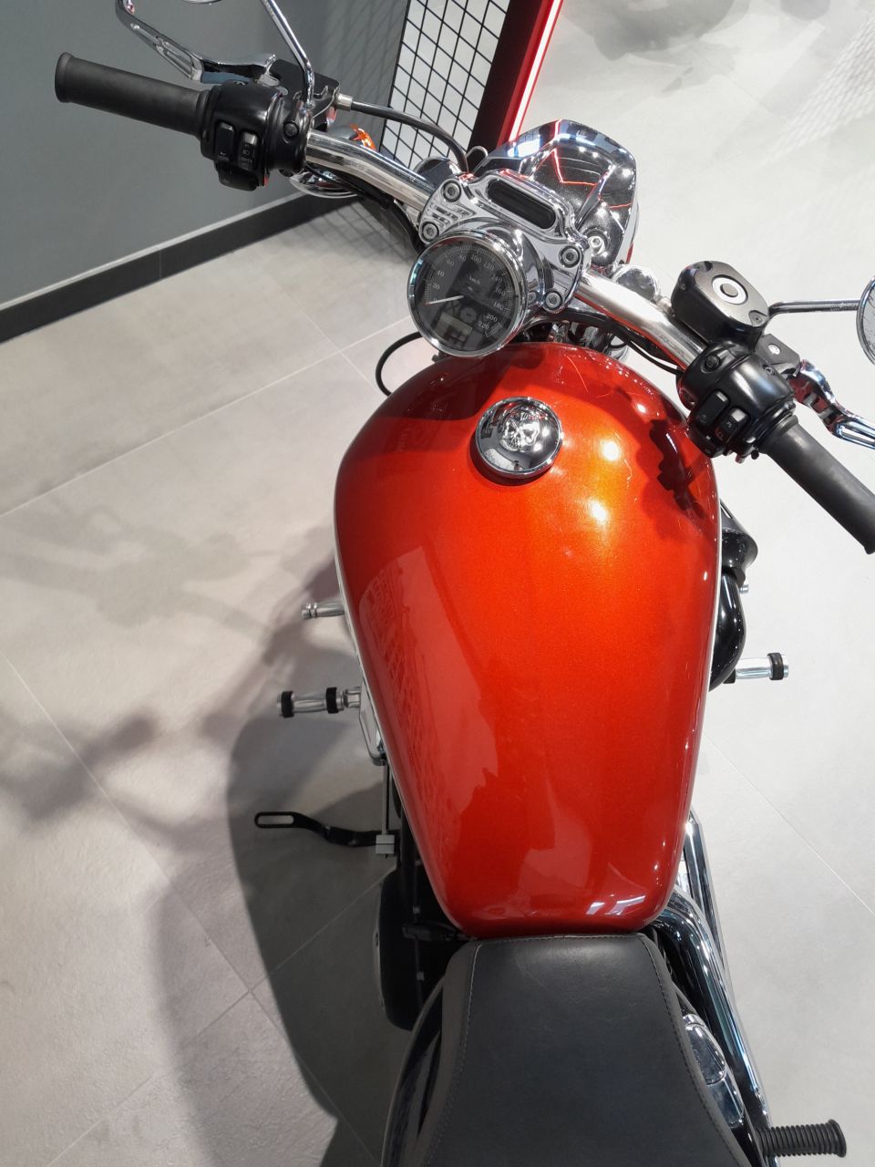 HARLEY-DAVIDSON SPORTSTER CUSTOM 1200 CA 4