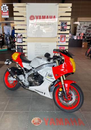 YAMAHA XSR 900 GP - 2025