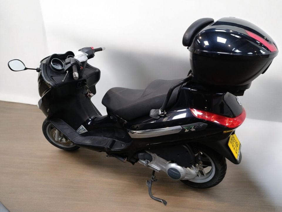 PIAGGIO 125 X-EVO 4