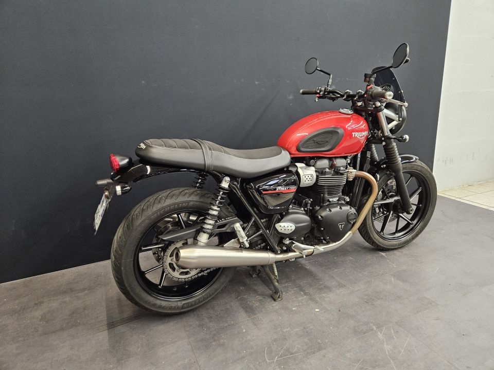 TRIUMPH STREET TWIN  900 4