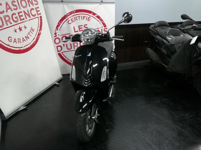 VESPA PRIMAVERA 125 4