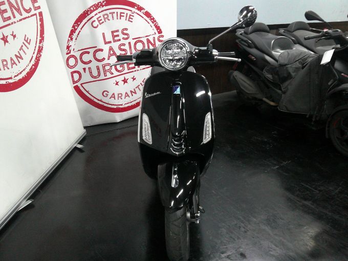 VESPA PRIMAVERA 125 4