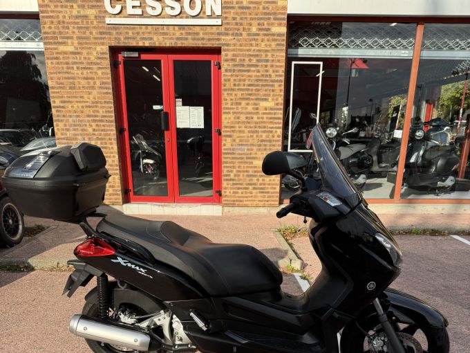 YAMAHA X-MAX 250 4