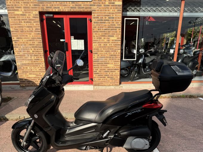 YAMAHA X-MAX 250 4