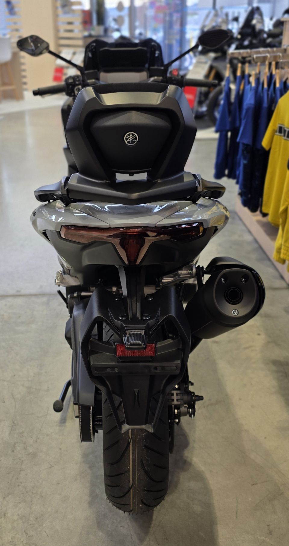 YAMAHA XP T-MAX 560 TECH MAX 4