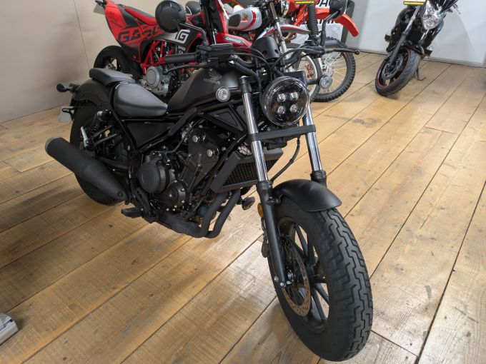 HONDA CMX 500 REBEL 4