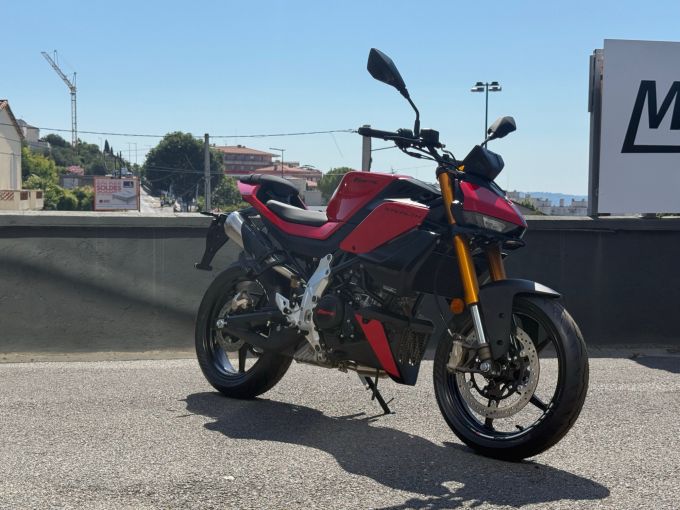 FANTIC 125 Stealth 4