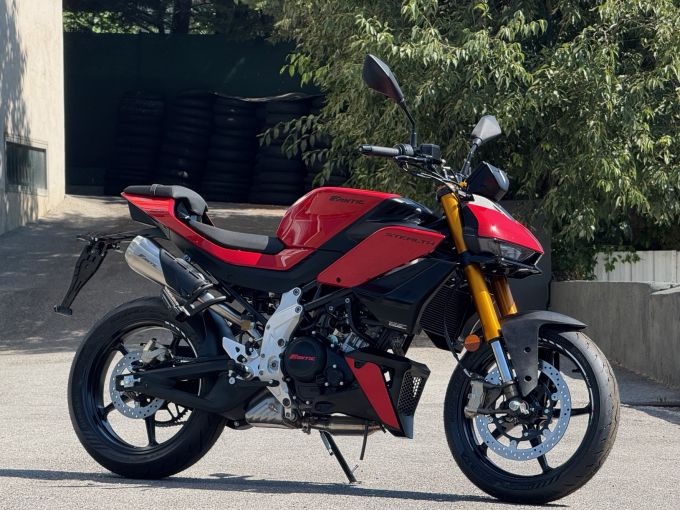 FANTIC 125 Stealth 4